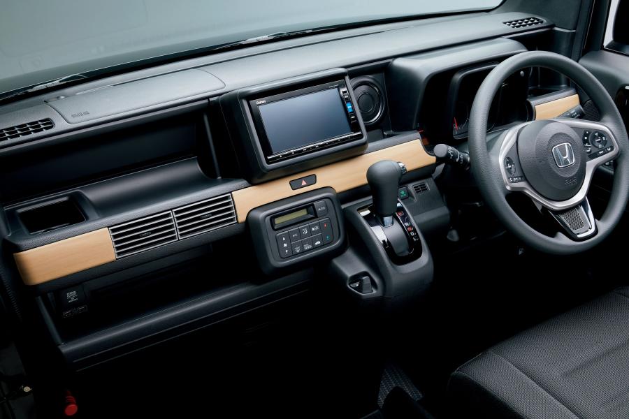 Торпедо Honda N-Van +Style Cool 2018 года  (фото 7 из 7)